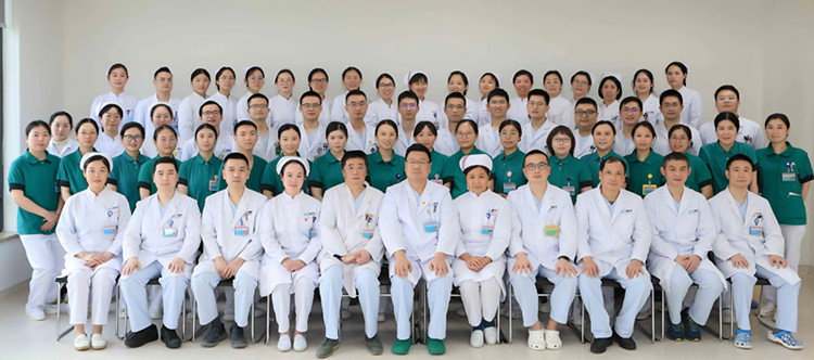 1681180109503652.jpg 普外合影_副本.jpg