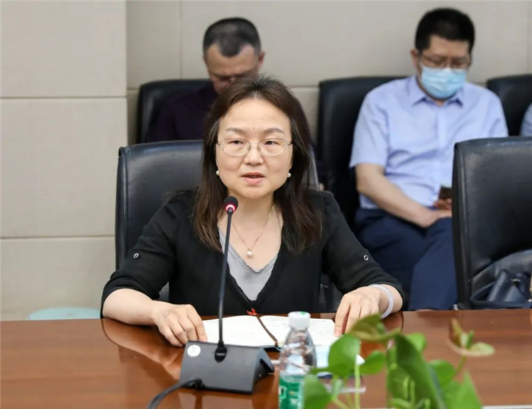 4内科教研室主任唐雪梅教授.jpg