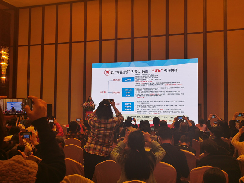 3-热烈反响_副本.jpg