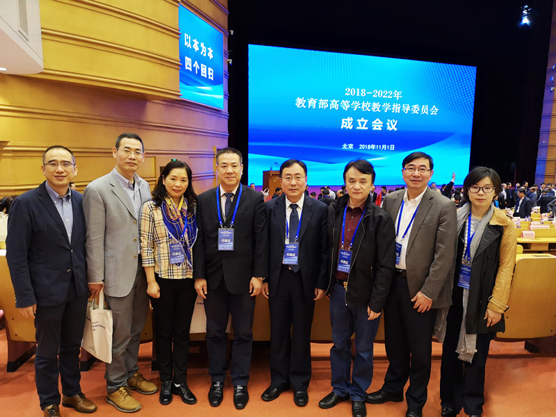 儿科分会的主委和副主委合影_副本.jpg