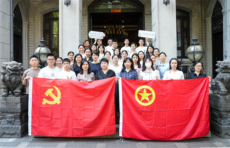 1684715129881566.jpg 集体合影2.jpg