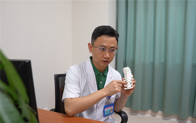 1660275888980667.png 周建军.png