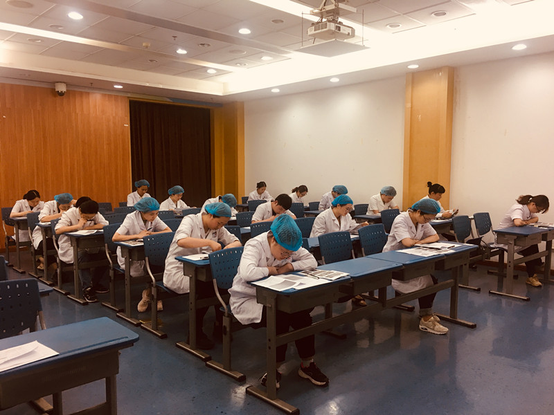 考生笔试答题_副本.jpg